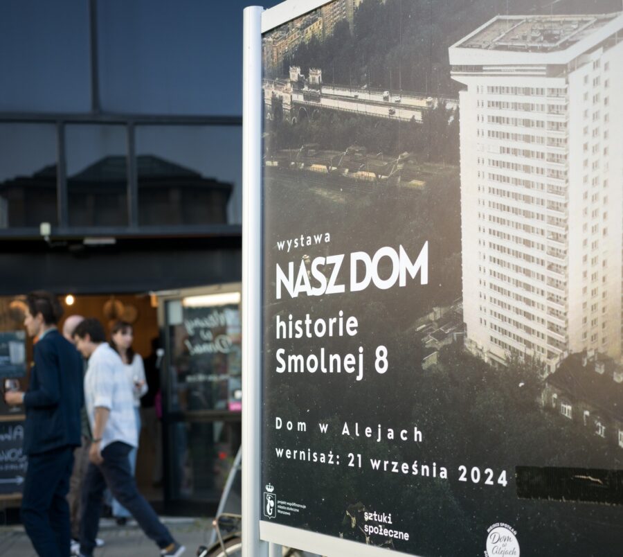 Historie Smolnej 8, czyli kalejdoskop ludzkich historii